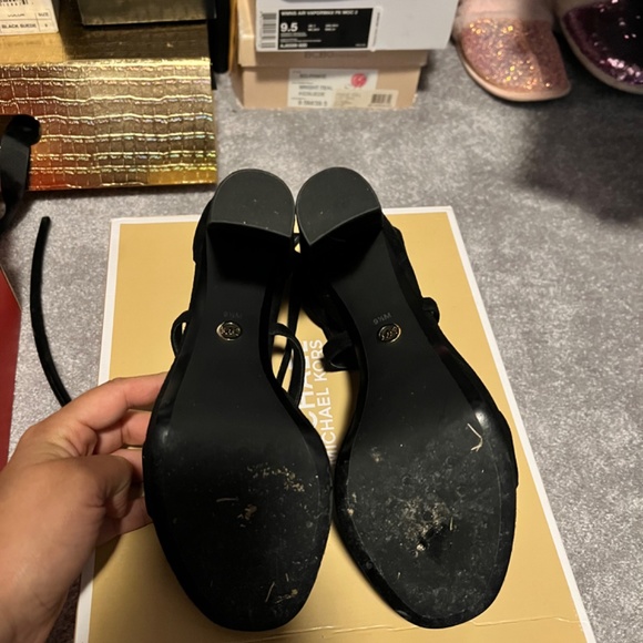 MICHAEL KORS HEELS - Picture 4 of 5